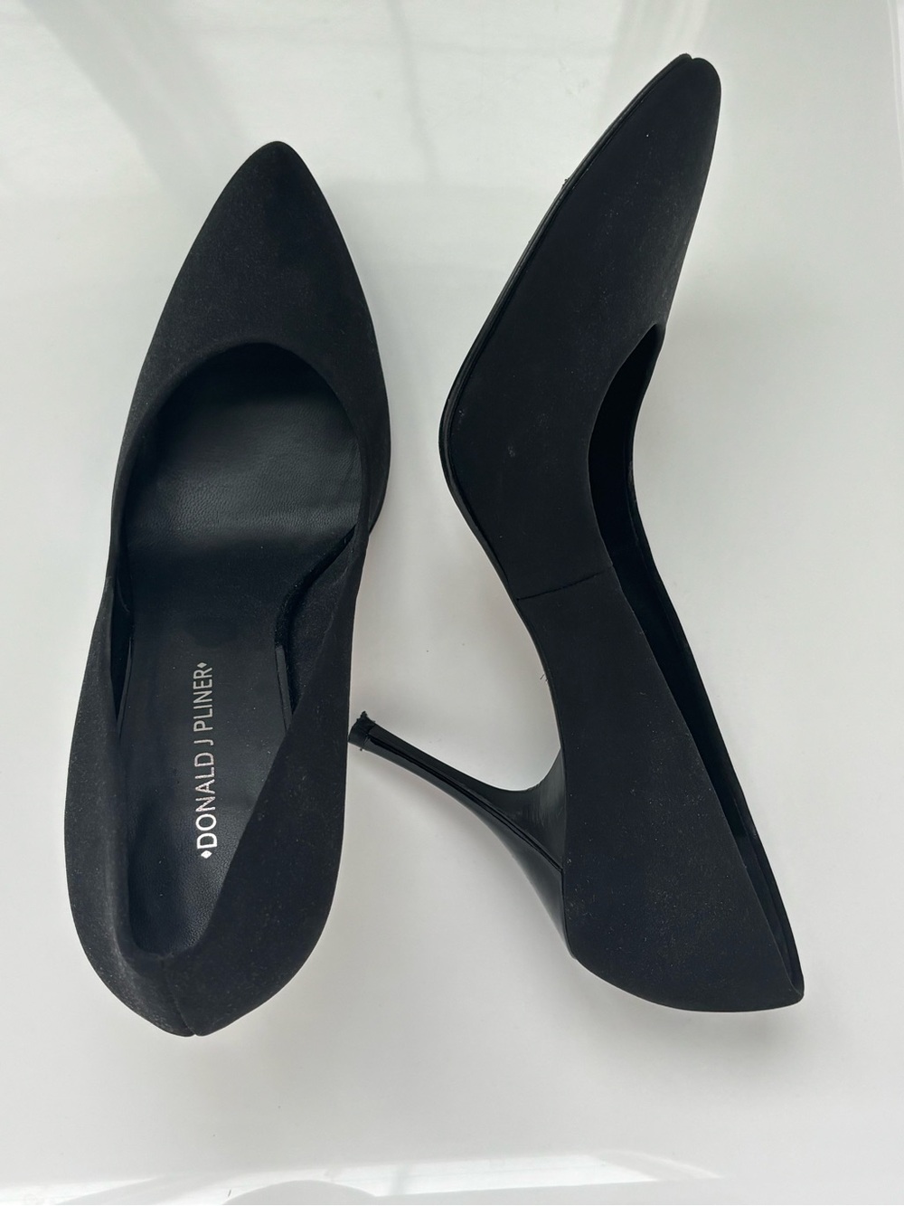 Donald J Pliner Brave Black Crepe Heels 9 - Picture 8 of 8